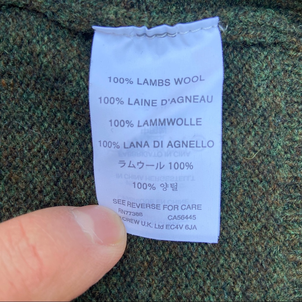 Men’s J. Crew lambs wool sweater in size medium - Picture 4 of 4